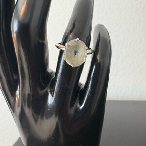 Silver Aquamarine Ring with Elegant Design